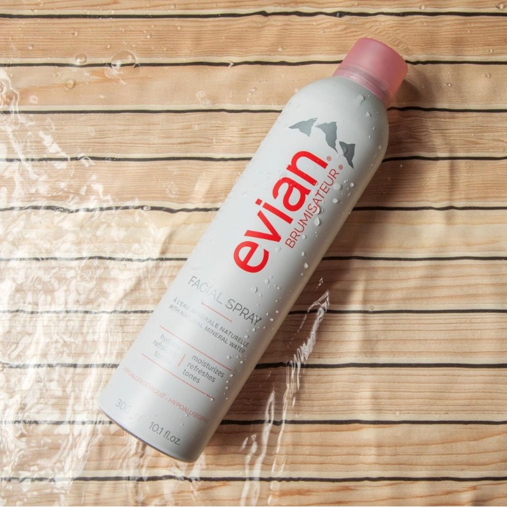 10.1 ml Evian facial spray BRAND NEW NEVER OPENED 

Just wanna get rid of them